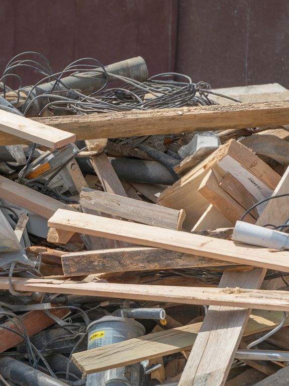How do I prepare for your junk removal team’s arrival?